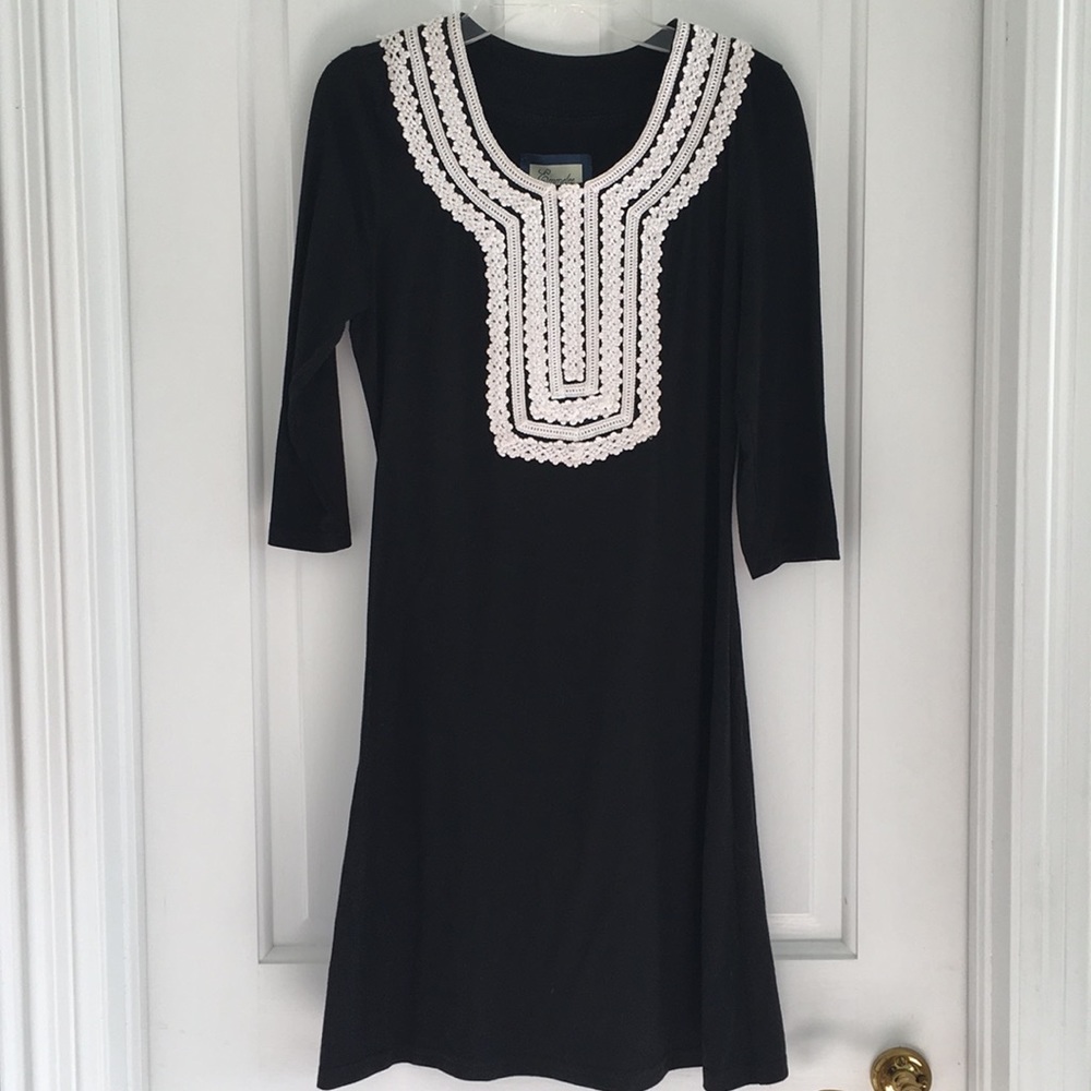 Black Tunic Kaftan shift slight fit flair dress with bold white trim neckline